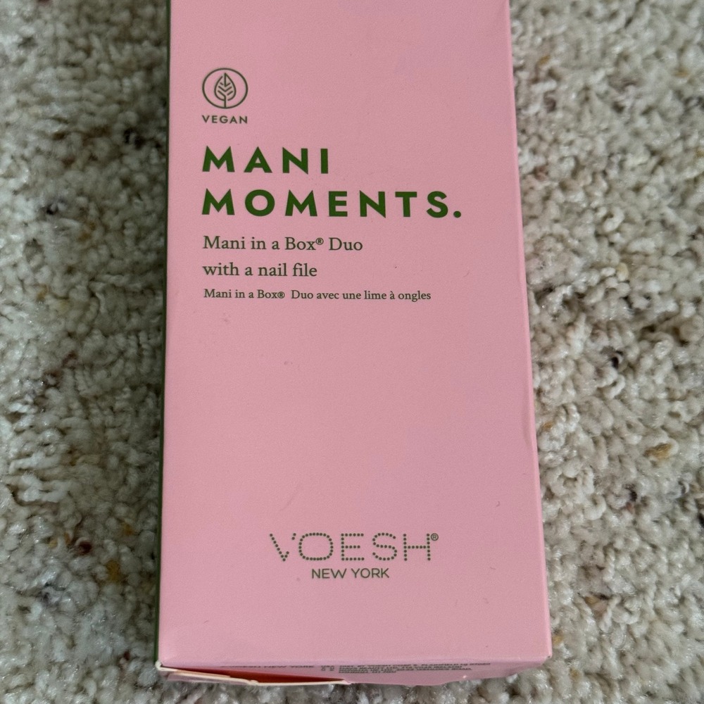 VOESH Mani Moments Green Tea Detox & Vitamin Recharge Mani in a‎ Box Duo